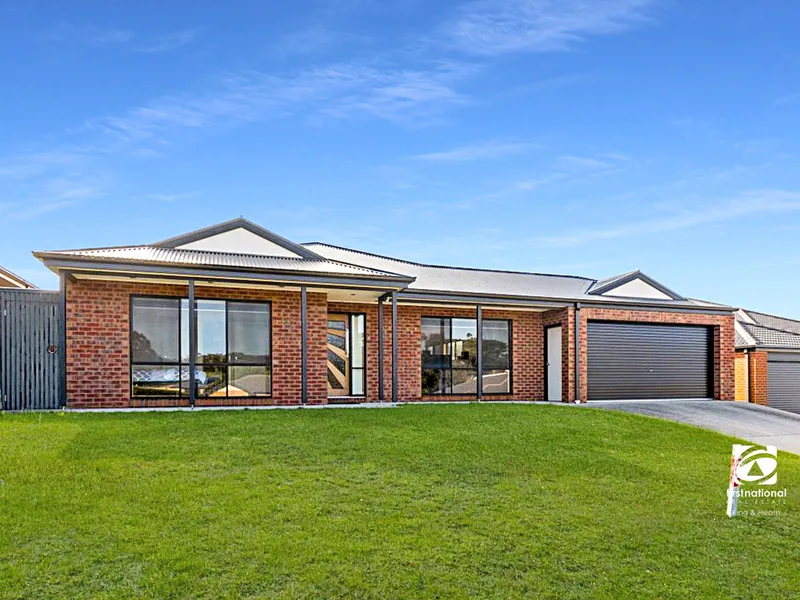 FAMILY LIVING ON LEURIMAH!