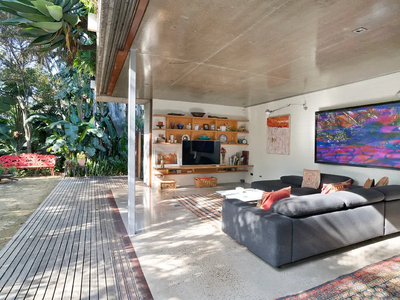 A Striking Architect-Designed Beach House With A Pavilion-Style Layout And Unique Parent's Retreat
