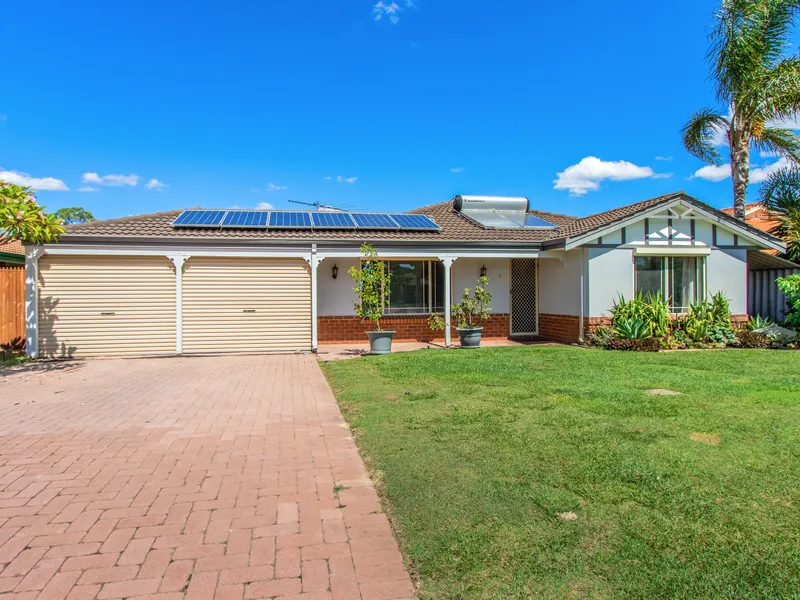 DELIGHTFUL WOODBRIDGE HOME NEW TO THE MARKET! THIS ONE IS SURE TO GO QUICK!