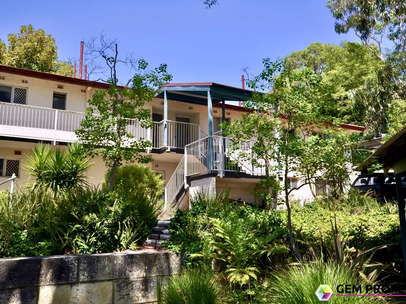 Gorgeous Unit in Gated Complex!