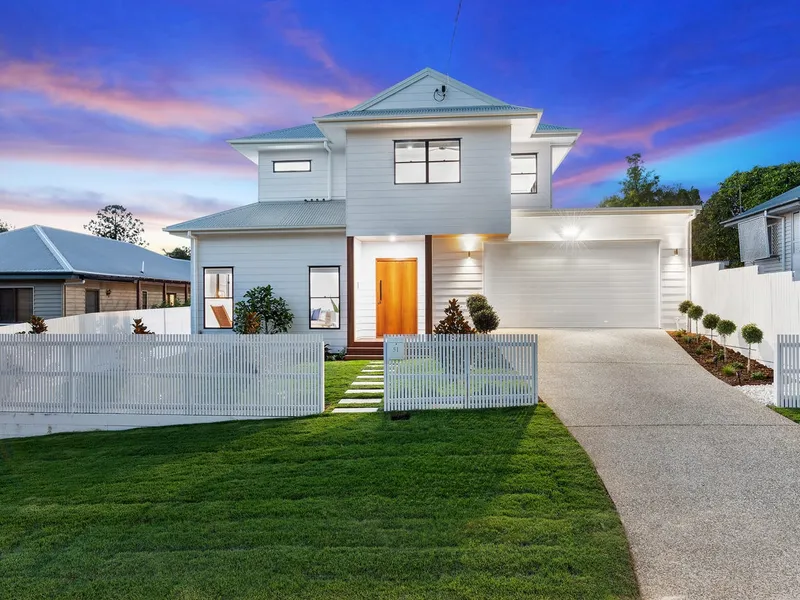 Stunning Executive Living | Pool | Rumpus