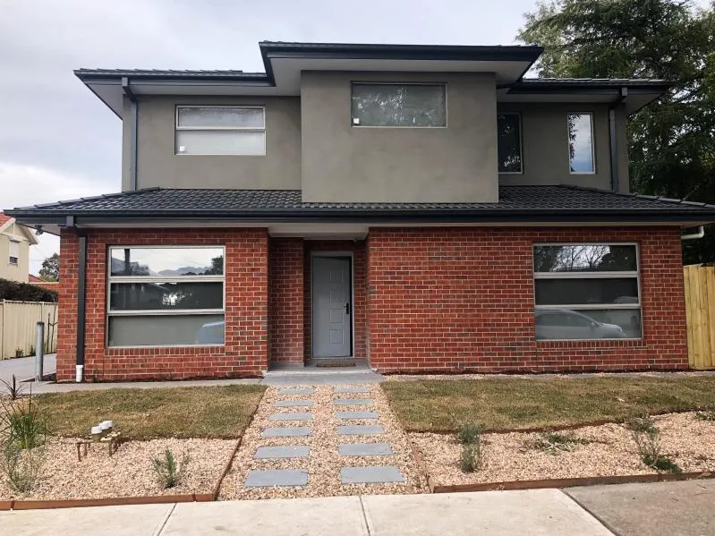 Love The Location, Live The Lifestyle!