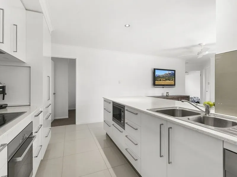 Low maintenance single level home