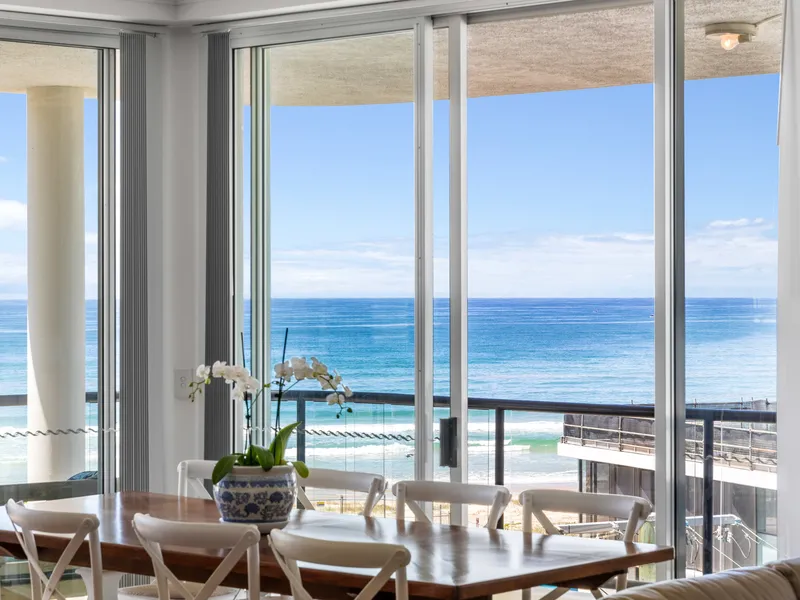 Entire Floor Boutique Apartment with Ocean Views