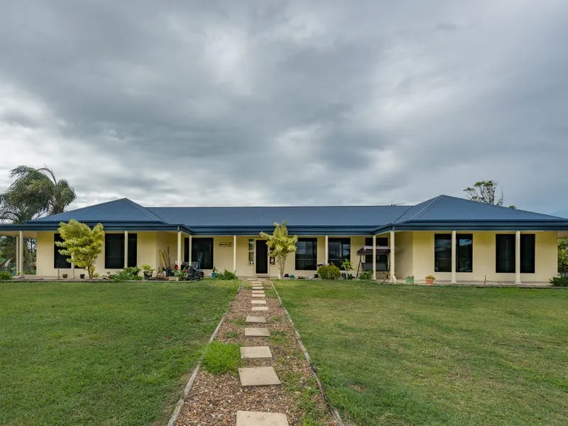 RESORT STYLE LIVING BED & BREAKFAST!