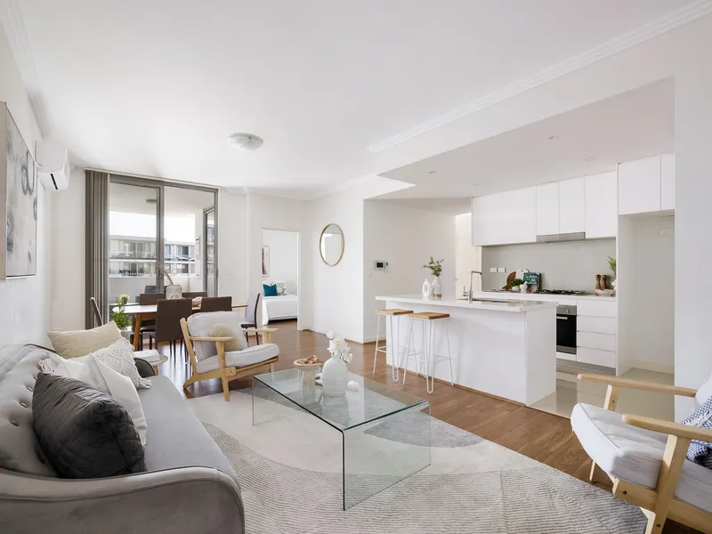 Elevated modern apartment in Genesis complex