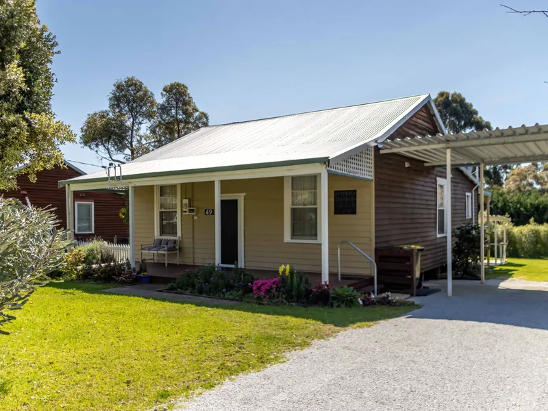 Charming 3x1 Timber Cottage at 49 Old Mill Road, Northcliffe