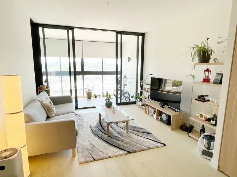 One-bedroom Plus Study - Must Sale !!!