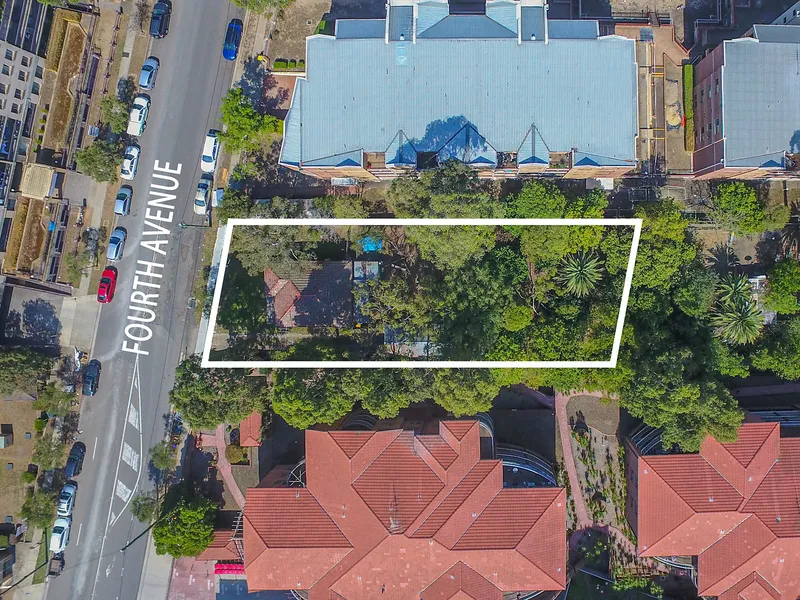 R4 zoning 980sqm, CBD location
