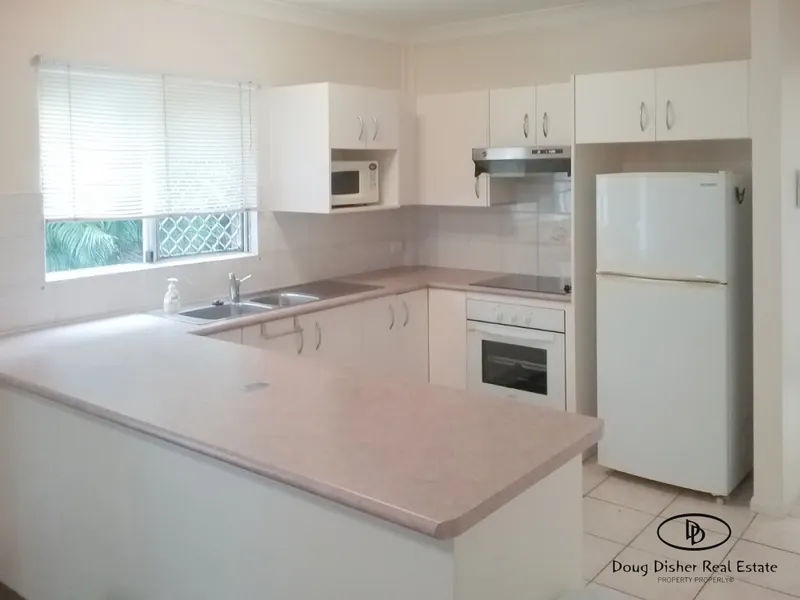 Close to the University of Qld  - Large 2 Bedroom Unit