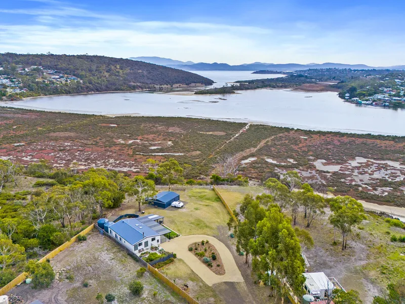 Exquisite lifestyle property with sensational river views