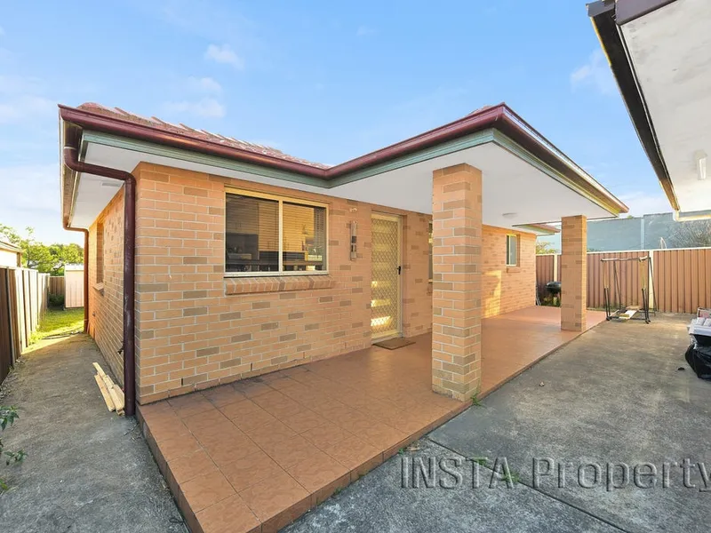 BRIGHT & COZY FAMILY HOME IN PRIME LOCATION