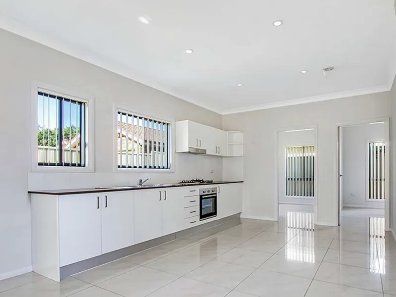 Granny flat with street parking