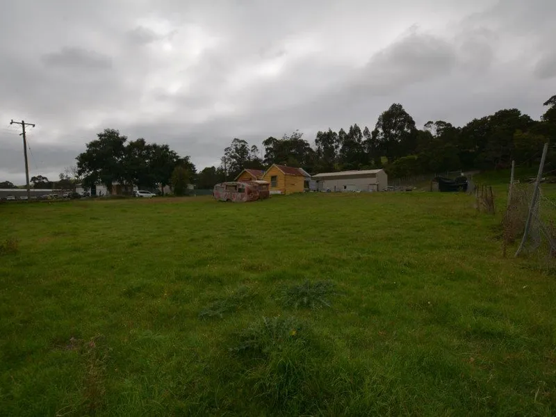 INDUSTRIAL LAND - NEERIM SOUTH