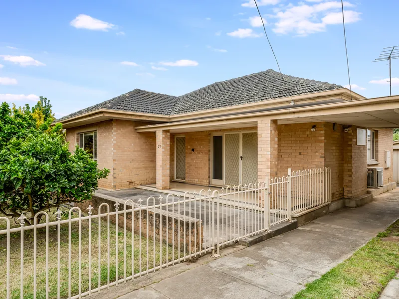 Family home in the sought after location of Tranmere!