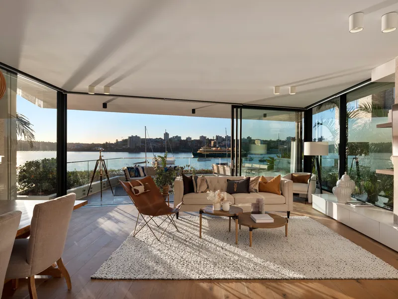 World-class absolute harbourfront designer residence
