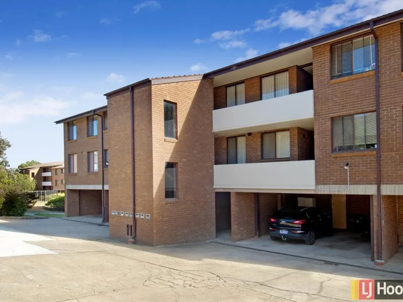 Spacious three bedroom ensuite apartment in a great location