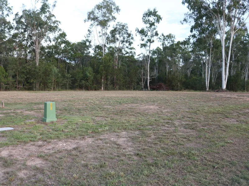 LOVELY FLAT BLOCK IN PREMIUM ACREAGE ESTATE