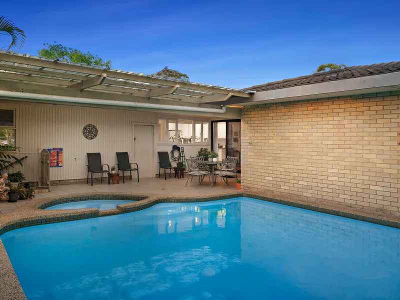 Unmissable entry-level opportunity on prime land