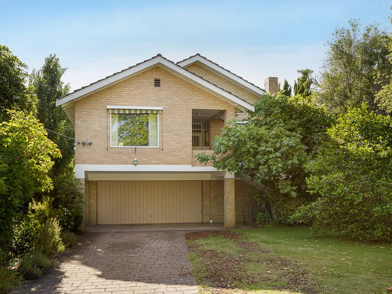 Five Bedroom Family Home with Large Backyard