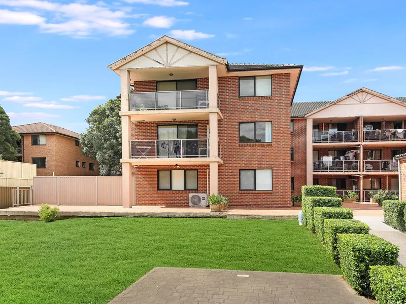 Spacious Ground Floor Beauty!