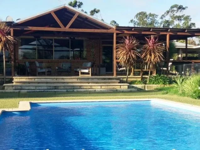 EXCELLENT OPPORTUNITY WITH STUNNING 4 BEDROOM HOME + ADDITIONAL DWELLING FOR INCOME