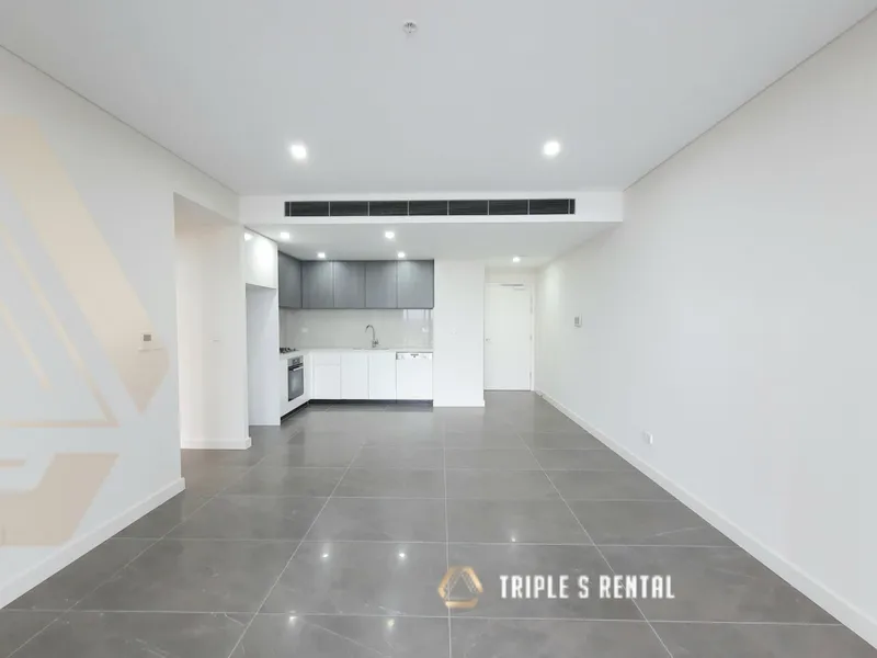 Brand New & Tiles & Pet-friendly & With Study Room & Huge Open Balcony & Walk to Train Station & Swimming Pool and Other Facilities & Sunset View 
