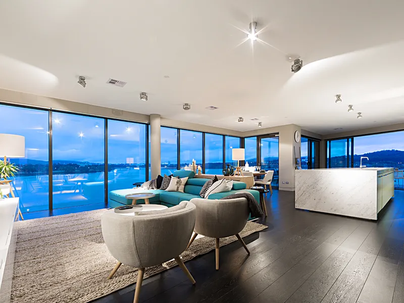 Stunning Lakeside Penthouse