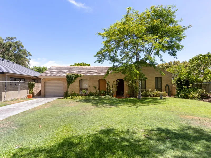 Prime Applecross Location!