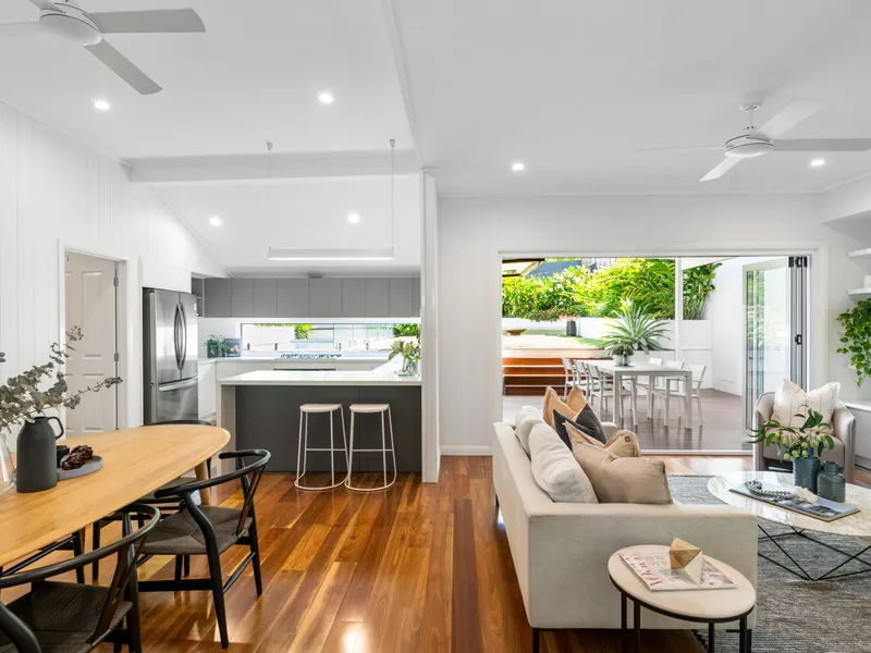 Renovated Queenslander in Ideal Location