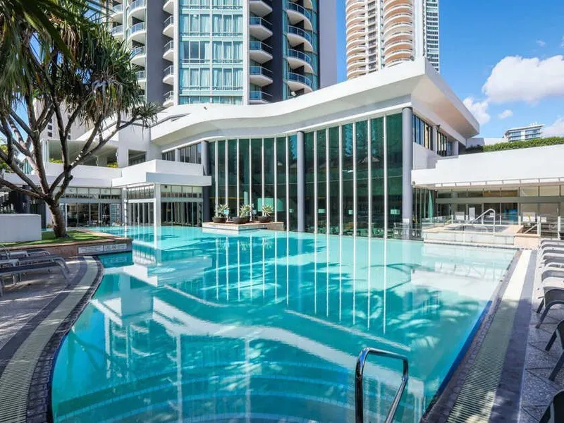 Mantra Legends - Walking Distance from the Beach