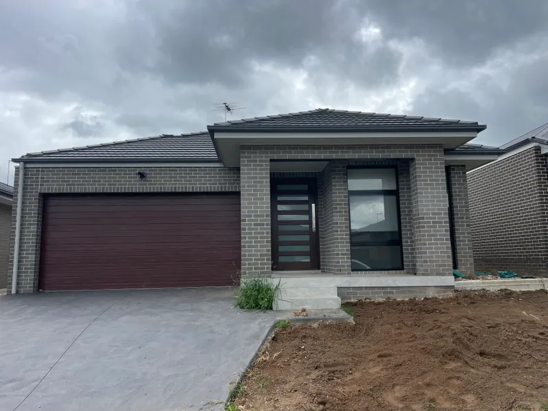 BRAND NEW 4 BEDROOM HOME !