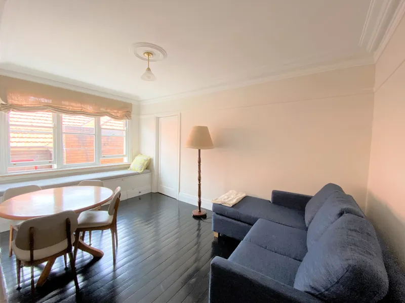 FULLY FURNISHED, WELL LOCATED, SUN FILLED & PRIVATE APARTMENT