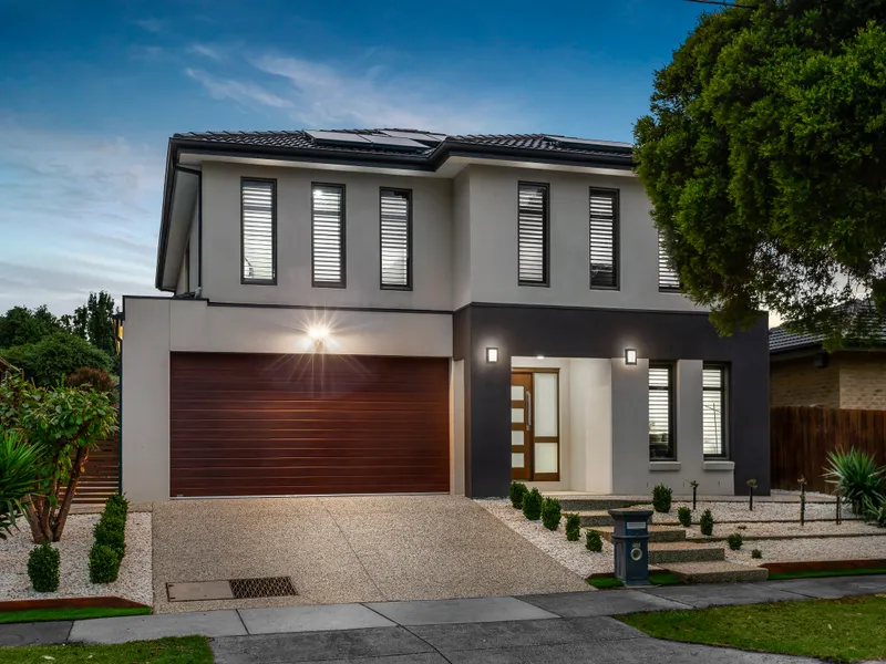 Exquisite Residence for an Enviable Lifestyle