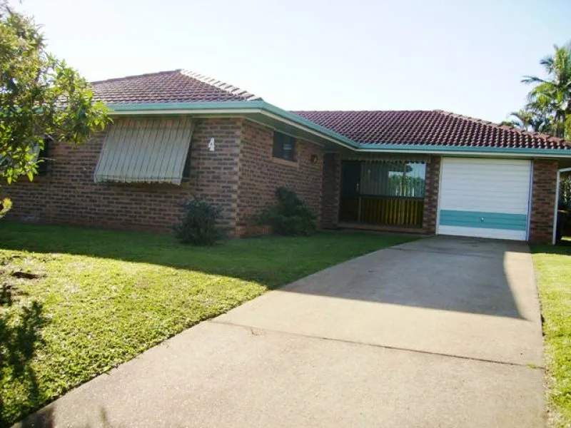 GREAT 4 BEDROOM FAMILY HOME