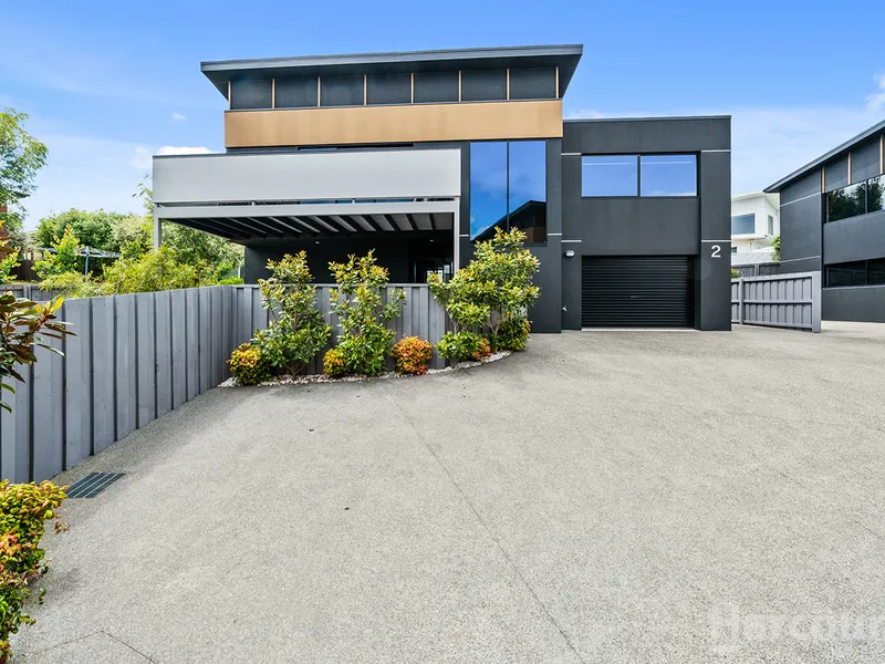 Executive living with custom built lift