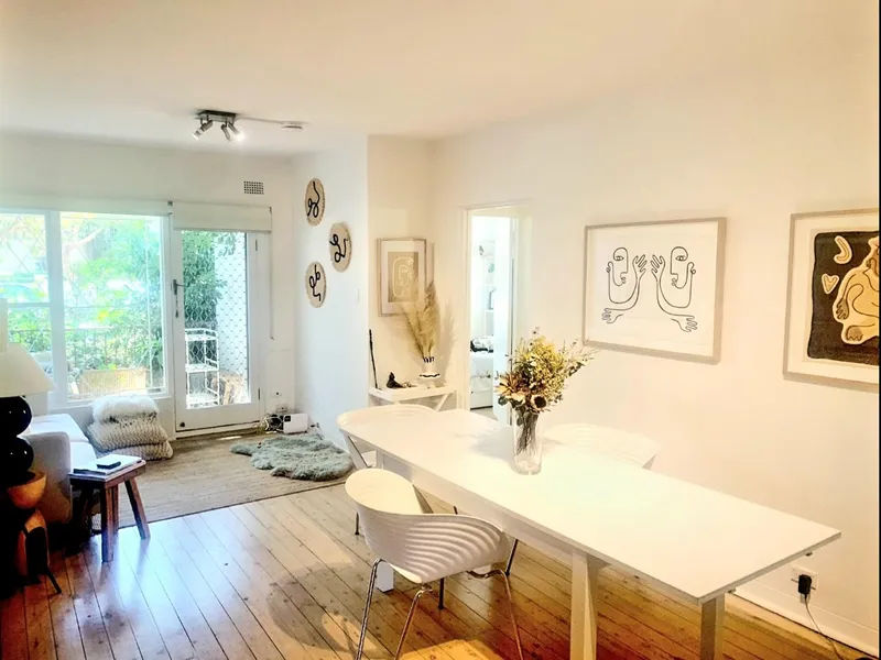 ROSE BAY MODERN UNIT IN EXCELLENT LOCATION!!! INSPECT BY APPOINTMENT