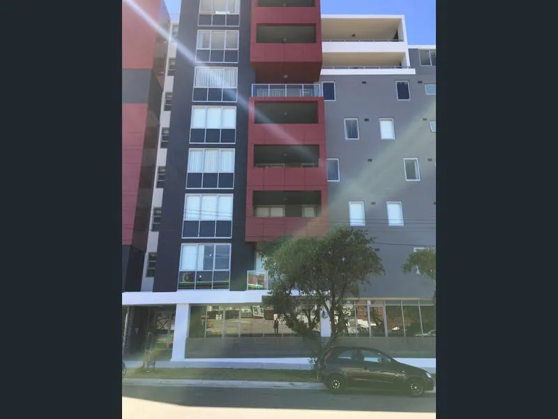 Convenient, Contemporary Living 2 bedroom Apartment