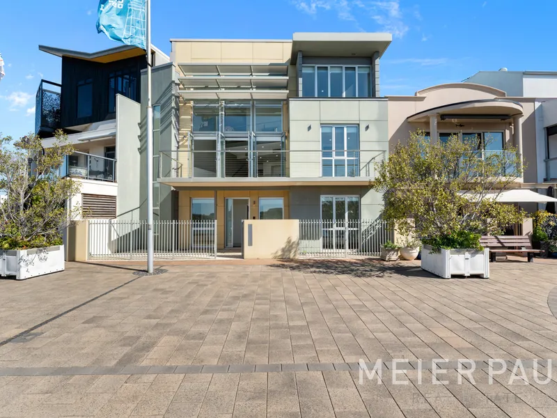 3 Storey Residence on the Historical Warf