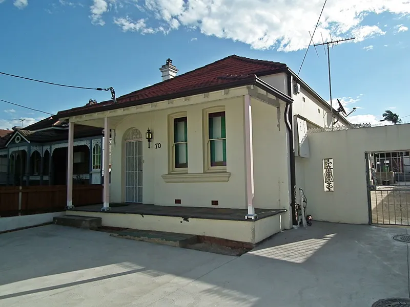 3 BEDROOM HOME