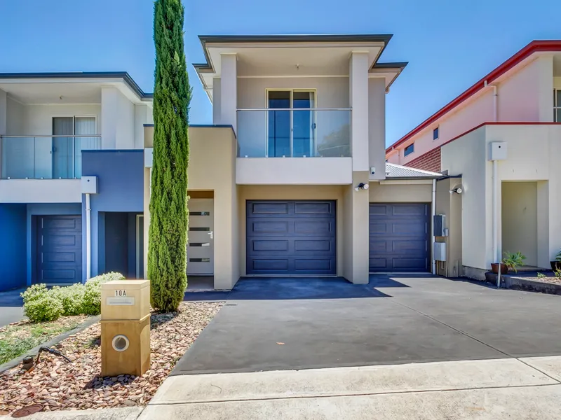 Elite 2 Storey House Overlooking Reserve