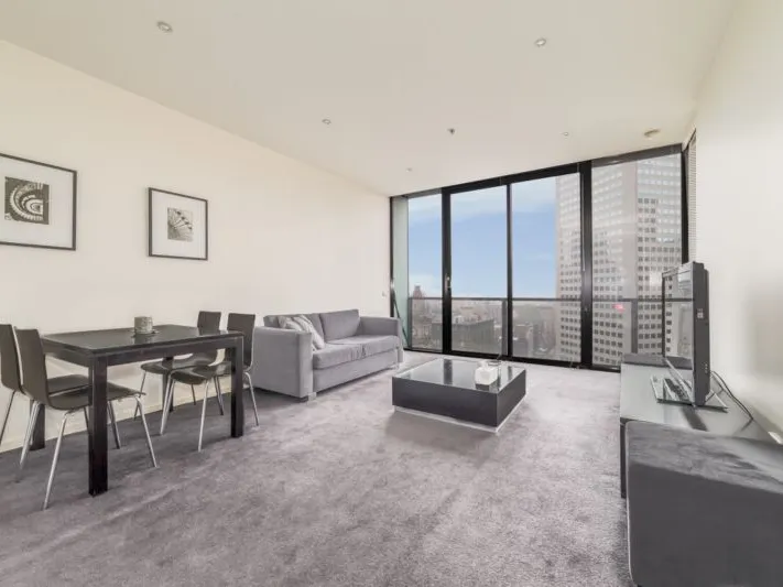 LOCATION LOCATION LOCATION - FURNISHED 2-BEDROOM INNER CITY APARTMENT!