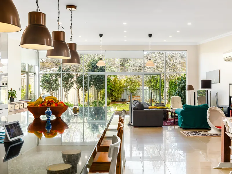 Beautifully Updated 5 Bedroom Family Home Moments From The CBD!