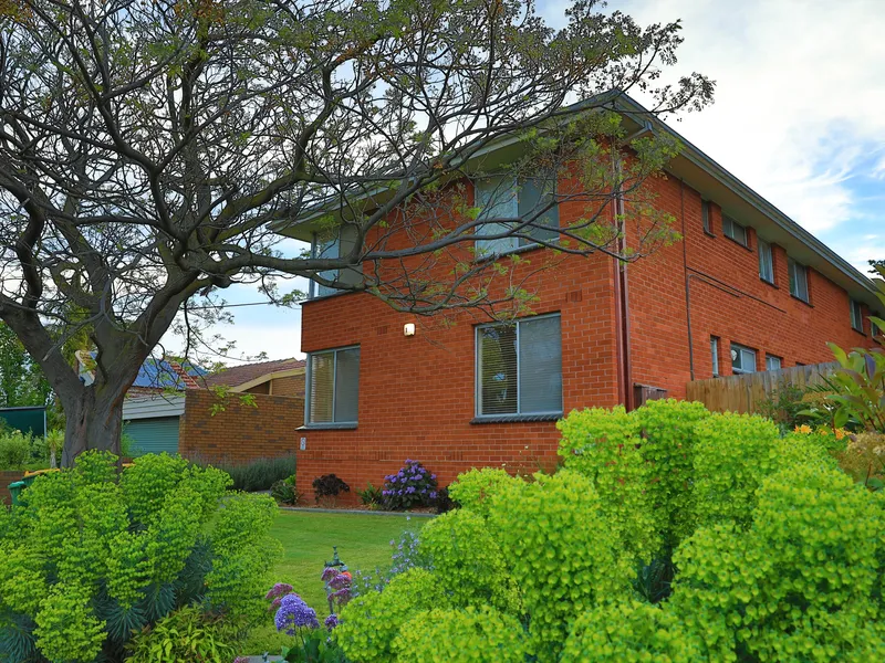 IN THE HEART OF IVANHOE!