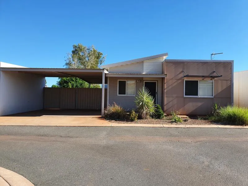 Beautiful 3 x 2 property in complex living