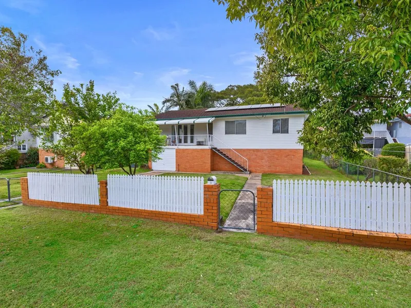 LARGE BLOCK WITH PARK VIEWS