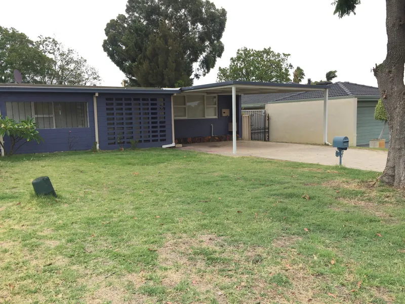 A very cozy 3x1 house, with character