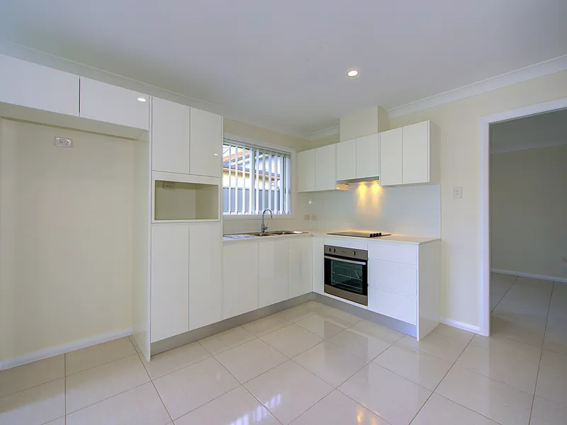 Fully Tiled 2 Bedroom Granny Flat
