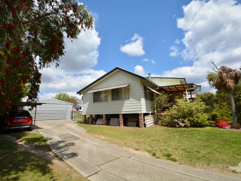 WALLANGARRA – ELEVATED POSITION WITH IMMACULATE, LARGE FAMILY HOME ON ½ ACRE