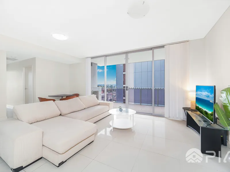 Vacant positioned ready to move in!!